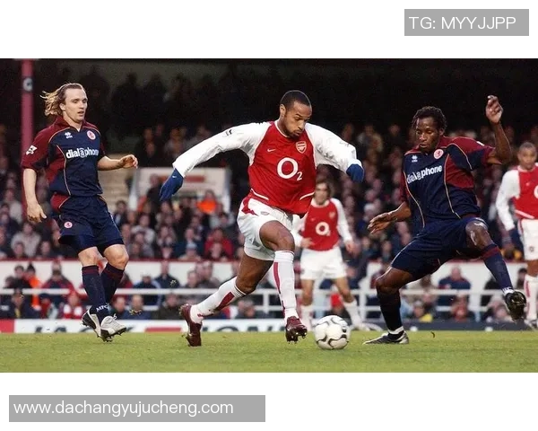 全球足坛风云人物盘点 各大足球明星的巅峰时刻与影响力解析