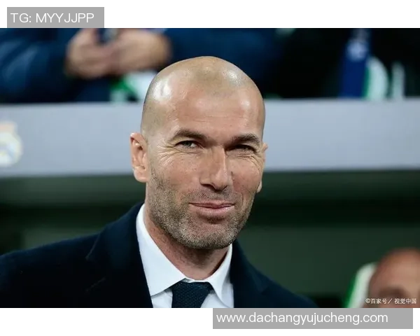 历届十大足球球星排名全解析及其历史地位的深度剖析